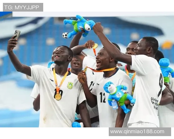 世界足球明星平均身高数据揭秘不同位置球员身体优势分析