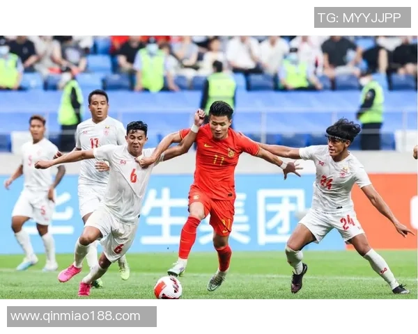 中国足球崛起之路：行球星引领新风潮推动国内足球发展