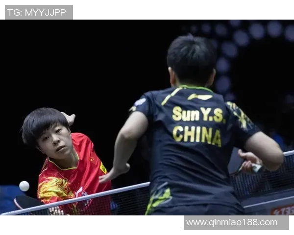 大牌球星花式足球技巧展示与挑战赛：极限操作与创意对决